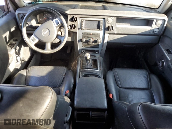 2010 Jeep Commander Sport с VIN 1J4RG4GK0AC124393, выставлен на аукционе Copart как лот 51321935 с пробегом Не указан миль и На запчасти • Non repairable. История ставок и продаж доступна на DreamBid. Изображение 8.