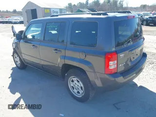 2015 Jeep Patriot Sport with VIN 1C4NJRBB6FD408803, listed as a IAAI auction lot 41808339 with 79,631 mi miles and . Bid and sale history available at carsss.com. Image 3.