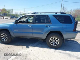 2004 Toyota 4Runner SR5 with VIN JTEBU14R940023936, listed as a IAAI auction lot 41991900 with 161,948 mi miles and . Bid and sale history available at DreamBid. Image 14.