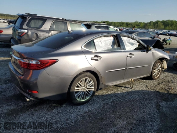 2013 Lexus ES 4dr Sdn with VIN JTHBK1GG0D2031883, listed as a Copart auction lot 52130815 with 203,769 mi miles and Salvage Title. Bid and sale history available at carsss.com. Image 3.