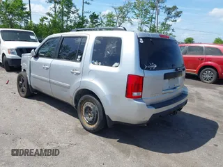 2011 Honda Pilot EX-L with VIN 5FNYF4H60BB096041, listed as a IAAI auction lot 41971952 with 165,868 mi miles and . Bid and sale history available at carsss.com. Image 3.