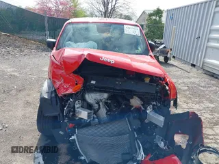 2020 Jeep Renegade Jeepster with VIN ZACNJBAB7LPL75071, listed as a IAAI auction lot 42017529 with 42,477 mi miles and . Bid and sale history available at carsss.com. Image 6.