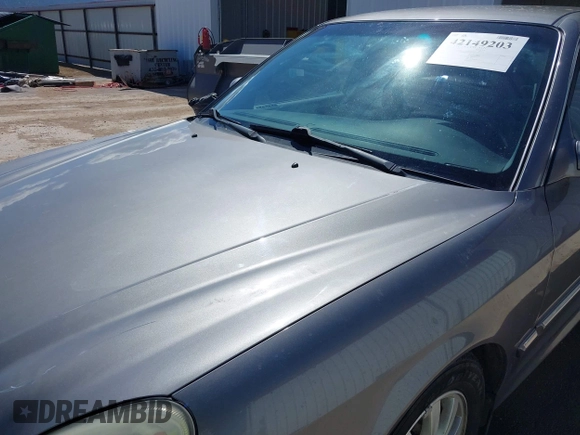 2003 Hyundai Sonata GLS with VIN KMHWF35H03A895363, listed as a IAAI auction lot 42149203 with 152,173 mi miles. Bid and sale history available at carsss.com. Image 6.