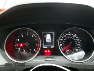 2018 Volkswagen Tiguan SEL z VIN 3VV2B7AX7JM002724, wystawiony jako Copart lot #57390965 z przebiegiem 103 661 mil mil oraz Szkoda całkowita • Salvage title. Historia ofert i sprzedaży dostępna na DreamBid. Obrazek 9.