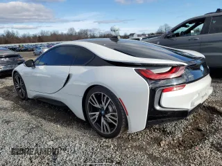 2016 BMW i8 z VIN WBY2Z2C52GV675006, wystawiony jako Copart lot #84521024 z przebiegiem 65 822 mil mil oraz Szkoda całkowita • Salvage title. Historia ofert i sprzedaży dostępna na DreamBid. Obrazek 2.