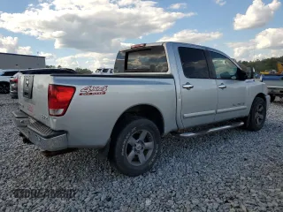 2005 Nissan Titan LE with VIN 1N6AA07B85N512010, listed as a Copart auction lot 73065994 with 267,900 mi miles and Salvage Title. Bid and sale history available at carsss.com. Image 3.