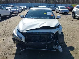 2016 Infiniti Q50 3.0t Premium with VIN JN1EV7AP6GM303835, listed as a IAAI auction lot 41587532 with 90,200 mi miles. Bid and sale history available at carsss.com. Image 13.