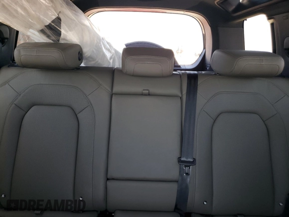 2024 Land Rover Defender S with VIN SALEJ7EX7R2287641, listed as a Copart auction lot 52123665 with 2,358 mi miles and Salvage title. Bid and sale history available at DreamBid. Image 10.