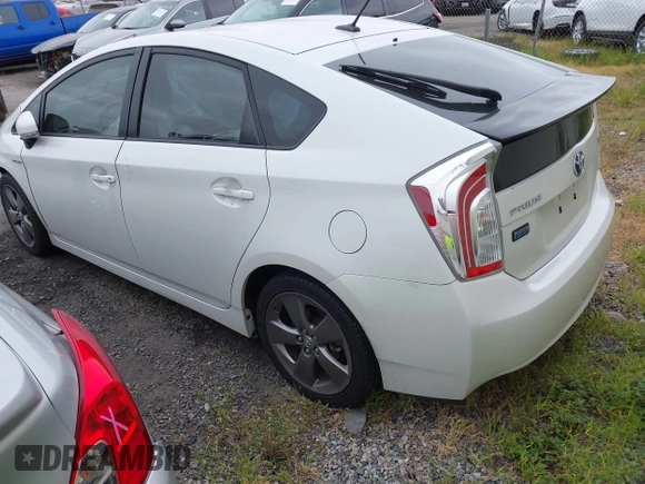 2015 Toyota Prius Four with VIN JTDKN3DU9F0399119, listed as a IAAI auction lot 42068084 with 1 mi miles. Bid and sale history available at carsss.com. Image 3.