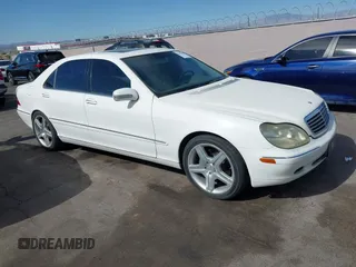 2002 Mercedes-Benz S 5.0L with VIN WDBNG75J92A261294, listed as a IAAI auction lot 42141509 with 116,532 mi miles. Bid and sale history available at carsss.com. Image 1.