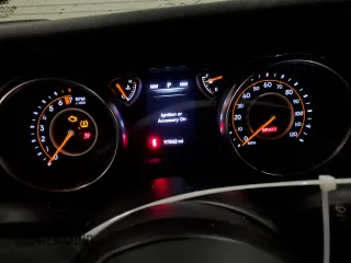 2020 Jeep Wrangler Unlimited Sport S с VIN 1C4HJXDG8LW311497, выставлен на аукционе Copart как лот 45329025 с пробегом 97 842 миль миль и На запчасти • Non repairable. История ставок и продаж доступна на DreamBid. Изображение 9.