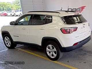 2019 Jeep Compass Latitude z VIN 3C4NJDBB1KT639096, wystawiony jako IAAI lot #42597978 z przebiegiem 110 803 mil mil oraz . Historia ofert i sprzedaży dostępna na DreamBid. Obrazek 38.