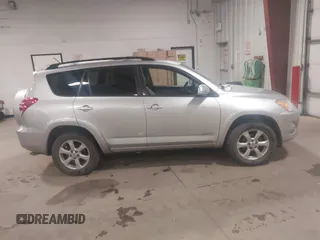2009 Toyota RAV4 Ltd with VIN JTMBF31VX9D017204, listed as a IAAI auction lot 41630093 with 210,590 mi miles. Bid and sale history available at carsss.com. Image 13.