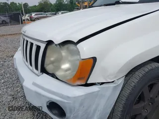 2008 Jeep Grand Cherokee Laredo with VIN 1J8GS48K88C113512, listed as a IAAI auction lot 42093765 with 251,406 mi miles. Bid and sale history available at carsss.com. Image 6.