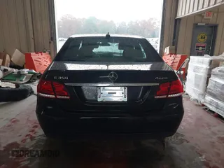 2016 Mercedes-Benz E-Class E 350 Luxury with VIN WDDHF8JB4GB178501, listed as a IAAI auction lot 41043310 with 126,903 mi miles. Bid and sale history available at carsss.com. Image 16.