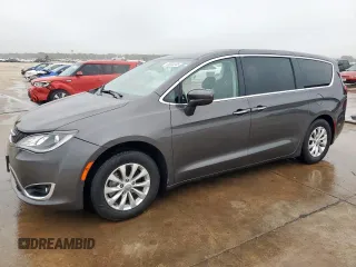 2018 Chrysler Pacifica Touring Plus with VIN 2C4RC1FG0JR279949, listed as a Copart auction lot 55053345 with 133,858 mi miles and Clean title. Bid and sale history available at DreamBid. Image 1.