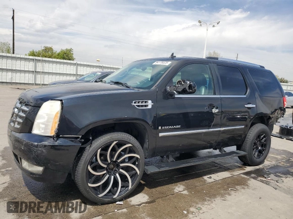 2008 Cadillac Escalade z VIN 1GYFK63888R152005, wystawiony jako Copart lot #54179325 z przebiegiem 208 059 mil mil oraz Szkody całkowita. Historia ofert i sprzedaży dostępna na DreamBid. Obrazek 1.