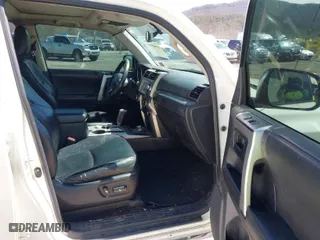 2011 Toyota 4Runner Trail with VIN JTEBU5JR8B5042490, listed as a IAAI auction lot 41848866 with 332,144 mi miles. Bid and sale history available at carsss.com. Image 5.