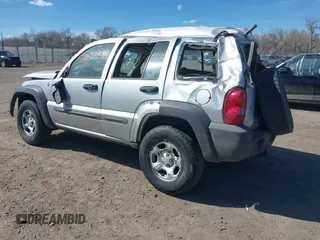 2004 Jeep Liberty Sport with VIN 1J4GL48K84W145318, listed as a IAAI auction lot 41885018 with 174,041 mi miles. Bid and sale history available at carsss.com. Image 3.