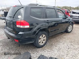 2009 Kia Borrego LX with VIN KNDJJ741895019408, listed as a IAAI auction lot 41312935 with 284,718 mi miles. Bid and sale history available at carsss.com. Image 4.