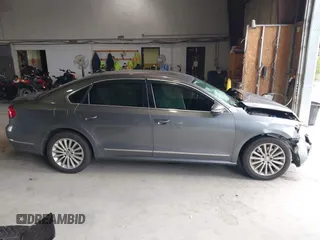 2016 Volkswagen Passat 1.8T SE with VIN 1VWBT7A35GC011129, listed as a IAAI auction lot 39977788 with 123,007 mi miles. Bid and sale history available at carsss.com. Image 13.