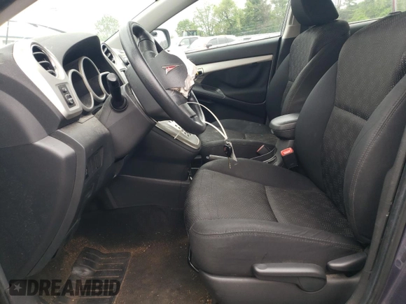 2010 Pontiac Vibe 1SA with VIN 5Y2SP6E81AZ404878, listed as a Copart auction lot 55658815 with 103,670 mi miles and Salvage title. Bid and sale history available at DreamBid. Image 7.