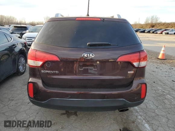 2015 Kia Sorento LX с VIN 5XYKTCA63FG585261, выставлен на аукционе Copart как лот 84011454 с пробегом 148 135 миль миль и Списание • Salvage title. История ставок и продаж доступна на DreamBid. Изображение 6.