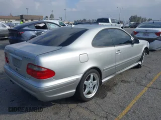 2002 Mercedes-Benz CLK 320/430 with VIN WDBLJ70G62F198257, listed as a IAAI auction lot 41455044 with 156,689 mi miles and . Bid and sale history available at DreamBid. Image 4.
