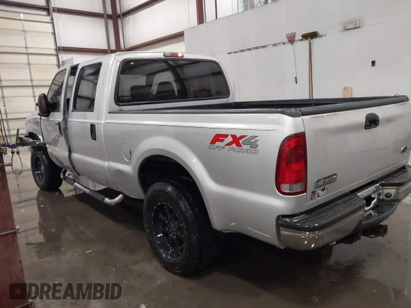2006 Ford F-250 XL with VIN 1FTSW21PX6ED38127, listed as a IAAI auction lot 41444879 with 209,064 mi miles and . Bid and sale history available at DreamBid. Image 3.