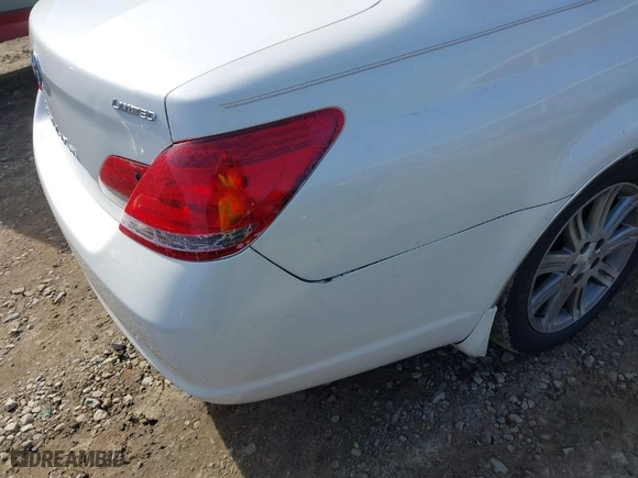 2009 Toyota Avalon XL with VIN 4T1BK36BX9U345809, listed as a IAAI auction lot 41268682 with NaN miles. Bid and sale history available at carsss.com. Image 18.