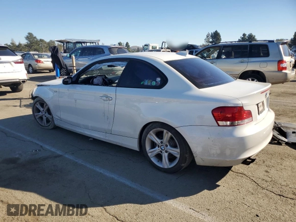 2009 BMW 1 Series 128i with VIN WBAUP73559VK76054, listed as a Copart auction lot 41538195 with Not Provided miles and Salvage Title. Bid and sale history available at carsss.com. Image 2.