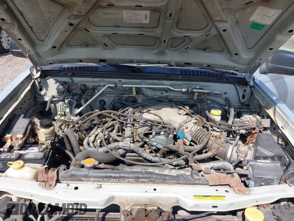 2001 Nissan Frontier SE Desert Runner z VIN 1N6ED26T61C303868, wystawiony jako IAAI lot #42698412 z przebiegiem 223 551 mil mil oraz . Historia ofert i sprzedaży dostępna na DreamBid. Obrazek 10.