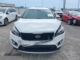 2017 Kia Sorento EX с VIN 5XYPH4A58HG315255, выставлен на аукционе IAAI как лот 42641751 с пробегом 105 385 миль миль и . История ставок и продаж доступна на DreamBid. Изображение 12.