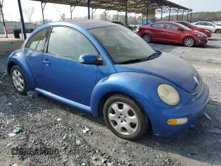 2003 Volkswagen New Beetle Coupe GLS with VIN 3VWCK21C43M438319, listed as a Copart auction lot 44192265 with 172,562 mi miles and Clean Title. Bid and sale history available at carsss.com. Image 4.