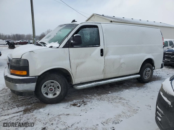 2021 GMC Savana Cargo Van with VIN 1GTW7AF78M1262297, listed as a Copart auction lot 41510995 with 0 mi miles and Salvage Title. Bid and sale history available at carsss.com. Image 1.