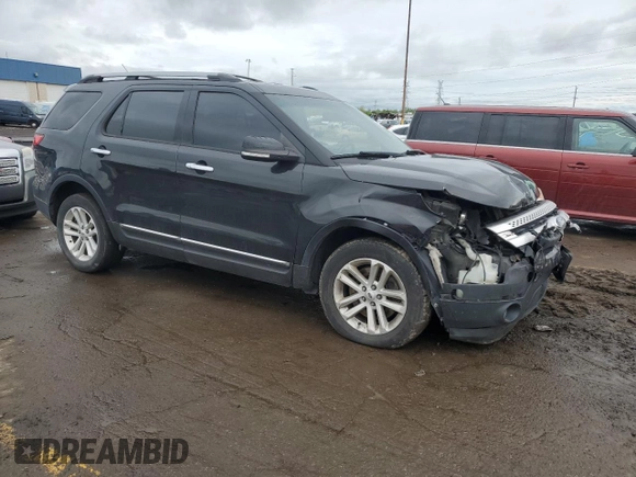 2014 Ford Explorer XLT with VIN 1FM5K7D82EGA54225, listed as a Copart auction lot 56227785 with 220,809 mi miles and Clean title. Bid and sale history available at DreamBid. Image 4.