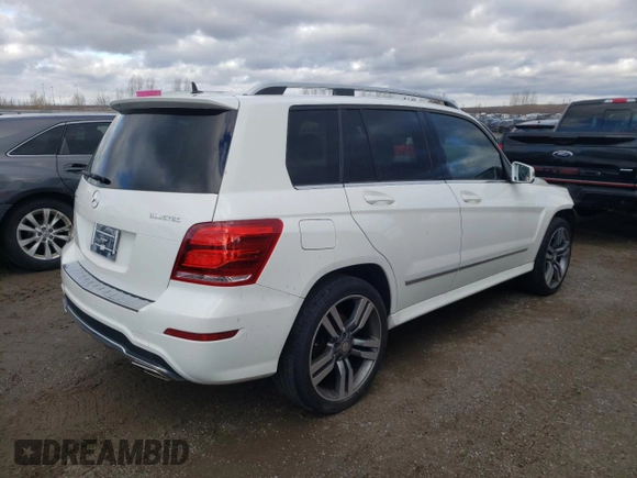 2015 Mercedes-Benz GLK 250 with VIN WDCGG0EBXFG347544, listed as a Copart auction lot 86331534 with 43,513 mi miles and Salvage Title. Bid and sale history available at DreamBid. Image 3.