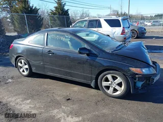 2008 Honda Civic Cpe EX-L with VIN 2HGFG12908H580575, listed as a IAAI auction lot 41579794 with 198,065 mi miles. Bid and sale history available at carsss.com. Image 13.
