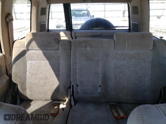 2002 Isuzu Trooper S с VIN JACDS58XX27J00836, выставлен на аукционе Copart как лот 48750285 с пробегом 221 177 миль миль и Списание • Salvage title. История ставок и продаж доступна на DreamBid. Изображение 10.