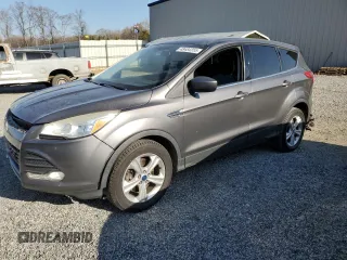2014 Ford Escape SE z VIN 1FMCU9GX2EUB11220, wystawiony jako Copart lot #48484355 z przebiegiem Nie podano mil oraz Szkoda całkowita • Salvage title. Historia ofert i sprzedaży dostępna na DreamBid. Obrazek 1.