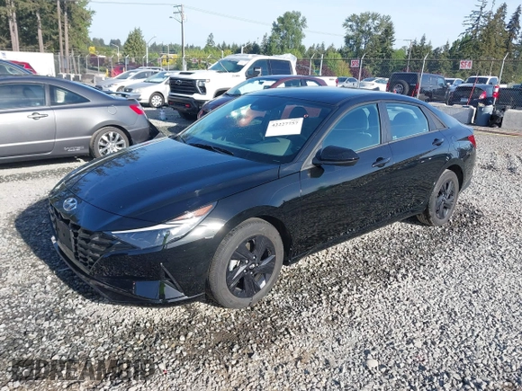 2022 Hyundai Elantra SEL z VIN 5NPLS4AG6NH060109, wystawiony jako IAAI lot #42227757 z przebiegiem 17 586 mil mil oraz . Historia ofert i sprzedaży dostępna na DreamBid. Obrazek 17.