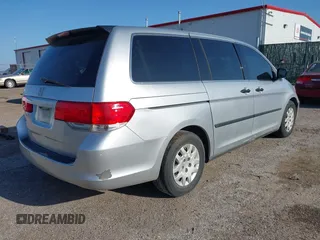 2010 Honda Odyssey LX с VIN 5FNRL3H28AB017461, выставлен на аукционе IAAI как лот 42529742 с пробегом 194 363 миль миль и . История ставок и продаж доступна на DreamBid. Изображение 4.