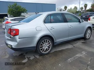 2006 Volkswagen Jetta Sedan GLI 2.0L Turbo with VIN 3VWXJ71K46M684381, listed as a IAAI auction lot 41906639 with 222,679 mi miles. Bid and sale history available at carsss.com. Image 4.