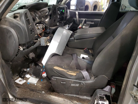 2011 GMC Sierra 2500HD SLE with VIN 1GT220CG9BZ228024, listed as a Copart auction lot 48848405 with 0 mi miles and Salvage Title. Bid and sale history available at carsss.com. Image 7.
