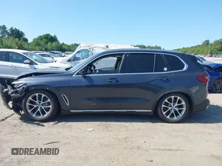 2020 BMW X5 xDrive40i with VIN 5UXCR6C06L9B16189, listed as a IAAI auction lot 42364103 with Not provided miles and . Bid and sale history available at DreamBid. Image 14.