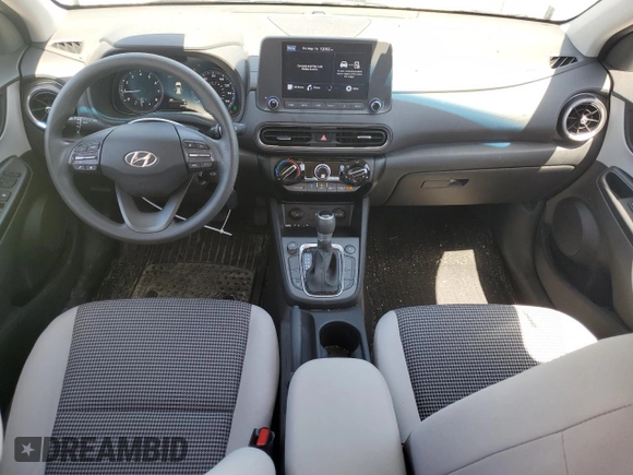 2022 Hyundai Kona SE z VIN KM8K2CAB7NU846383, wystawiony jako Copart lot #57091525 z przebiegiem 39 959 mil mil oraz Nie do naprawy • Non repairable. Historia ofert i sprzedaży dostępna na DreamBid. Obrazek 8.