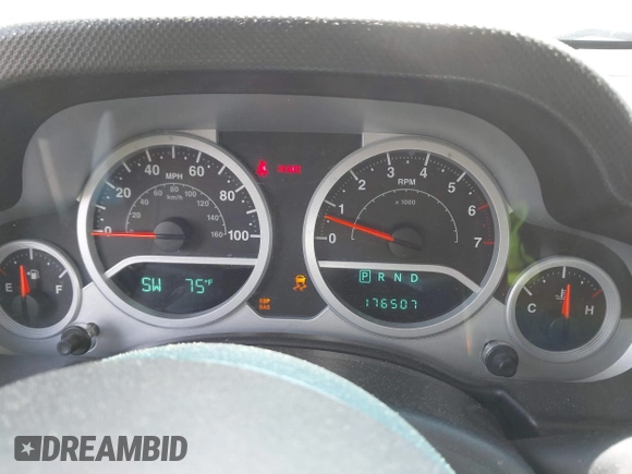 2007 Jeep Wrangler Unlimited Sahara with VIN 1J4GA59117L216687, listed as a IAAI auction lot 42188257 with 176,507 mi miles and . Bid and sale history available at DreamBid. Image 7.