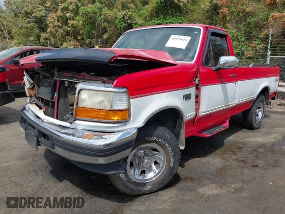 1996 Ford F-150 with VIN 1FTEF14H3TLA99183, listed as a IAAI auction lot 41958926 with 223,150 mi miles. Bid and sale history available at carsss.com. Image 17.