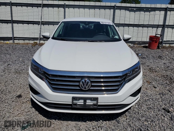 2020 Volkswagen Passat SE z VIN 1VWSA7A38LC025493, wystawiony jako Copart lot #60131125 z przebiegiem 45 060 mil mil oraz Szkoda całkowita • Salvage title. Historia ofert i sprzedaży dostępna na DreamBid. Obrazek 5.