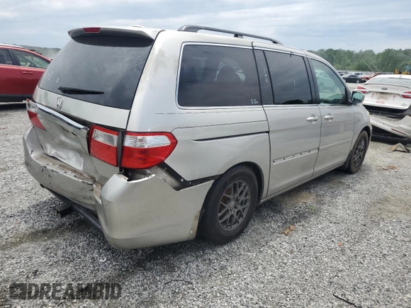 2006 Honda Odyssey Touring z VIN 5FNRL38886B000011, wystawiony jako Copart lot #57399225 z przebiegiem 256 217 mil mil oraz Szkoda całkowita • Salvage title. Historia ofert i sprzedaży dostępna na DreamBid. Obrazek 3.